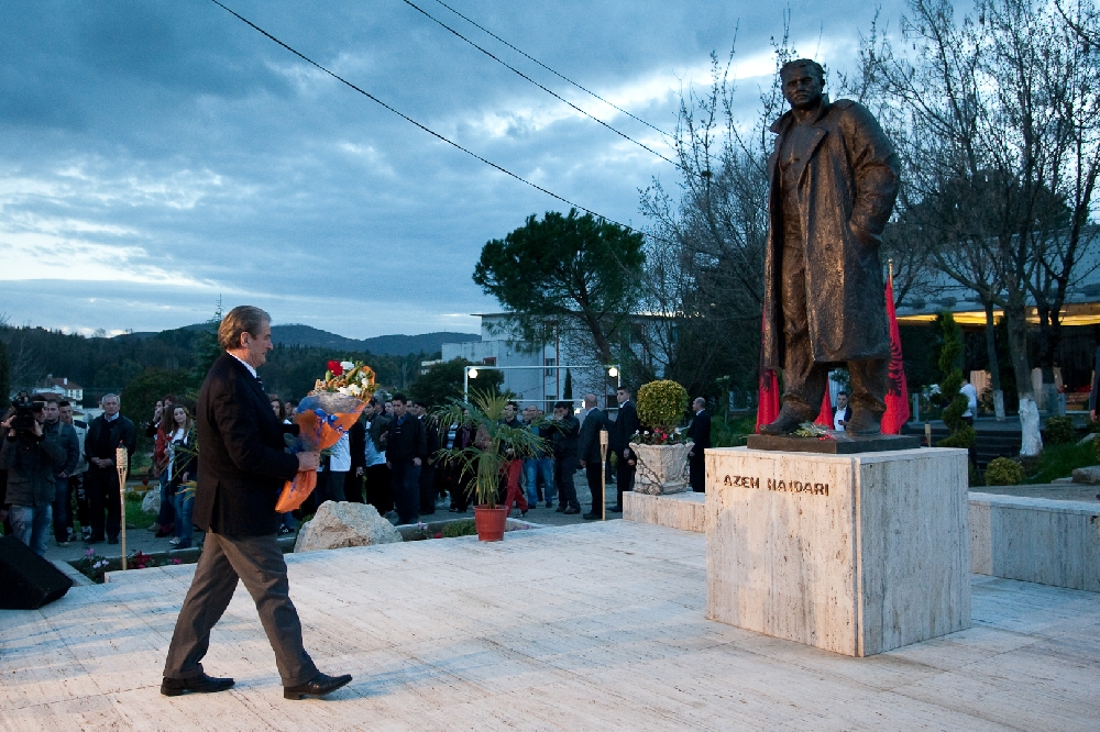 Ja si u pajtua pas plagosjes Gafur Mazreku me Azem Hajdari (Video)