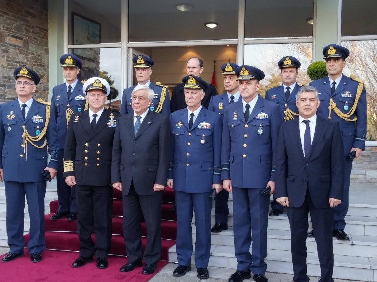 Presidenti grek i hedh benzinë zjarrit të negociatave me Tiranën: Po deshët Europën, mbyllni gojën!