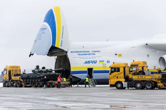 Antonov AN-225 Mriya (ëndërr) është avioni më i madh i ndërtuar ndonjëherë (Foto)