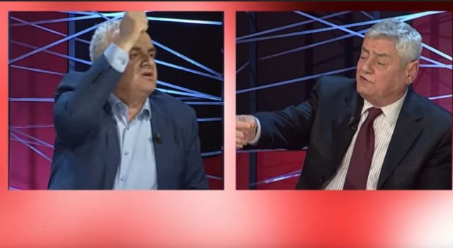 Debati i ashpër i Nazarkos me deputetin e PD-së/ Thotë ai ska bërë asgjë: Këtë po bën, po lan m**rat e tuaj të 25 vjetrave (Video)