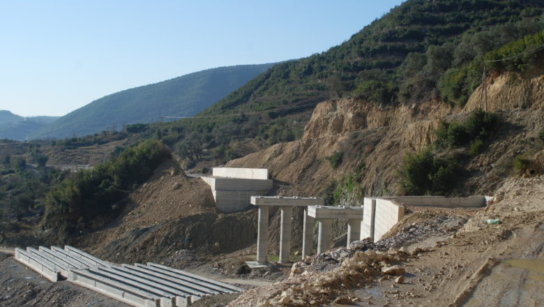 Letra e Ramës me shkrim dore: Ja çfarë kërkon nga dibranët që e kanë “telendisur” me sharje, për rrugën e Arbrit! (Foto)