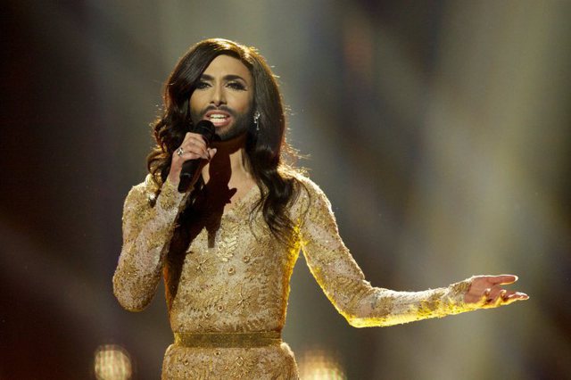 Conchita-s pushton rrjetin me rrëfimin tronditës (Foto)