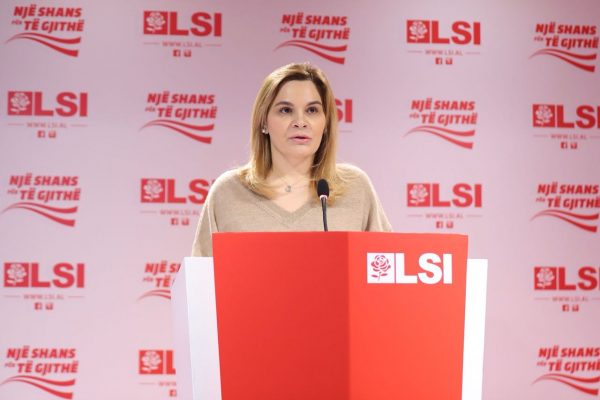 Shpërthen Monika: Shokët e Ilir Metës, që s’godasin me miell e ujë le të shkarraviten ku të duan! Kryetare e LSI  jam unë