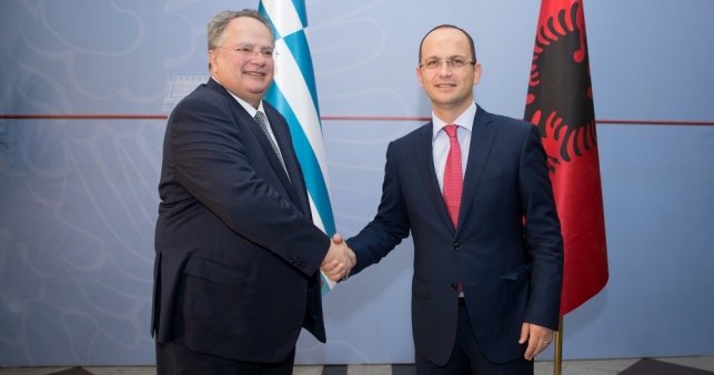 Marrëveshja e detit/ Bushati takon ministrin grek, Kotzias