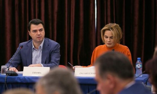 ”Tepsia dhe partia janë të shenjta. PD të zgjedhë mes skrapit të LSI-së ose demokratëve”