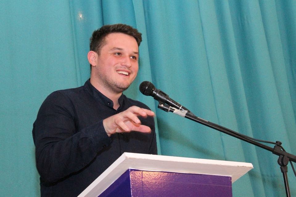 Protesta e opozitës, Eljo Hysko: Tragjikomedia me Babale po përfundon me qyfyre