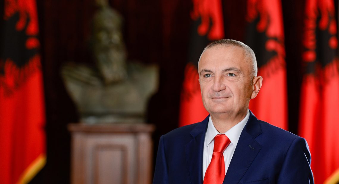 Ilir Meta u jep “strehim ekonomik” në Presidencë, 24 ish-drejtorëve dhe zyrtarëve , “dru me pre e bisht qeni” të LSI