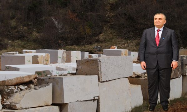 Ilir Meta paska tjetër grurore mermeri në Skrapar, me sip. 2,1 Km2, firmosur prej djalit të dajës ish-drejtor i AKBN dhe maskuar pas 2 firmave indiane