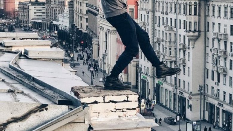 ‘Kapiteni i kulmeve’ në gjendje të rëndë, ra nga 30 metra lartësi (Foto)