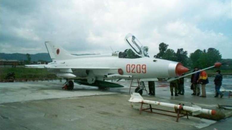 Marrëzia! Kur Shqipëria prodhonte raketa për aeroplanët Mig-21!