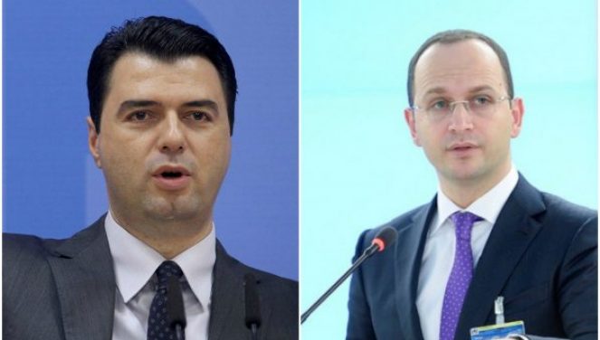 Anti-shqiptari Salvini entuziazmon Bashën, Bushati: Turp! Shpresoj t’i kenë vjedhur adresën