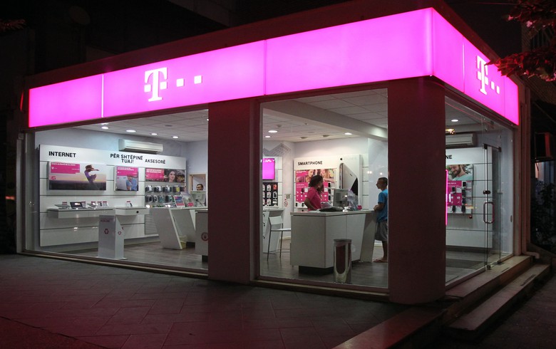 Hacker-ët vjedhin të dhënat e mijëra klientëve të kompanisë T-Mobile (Telekom Albania)