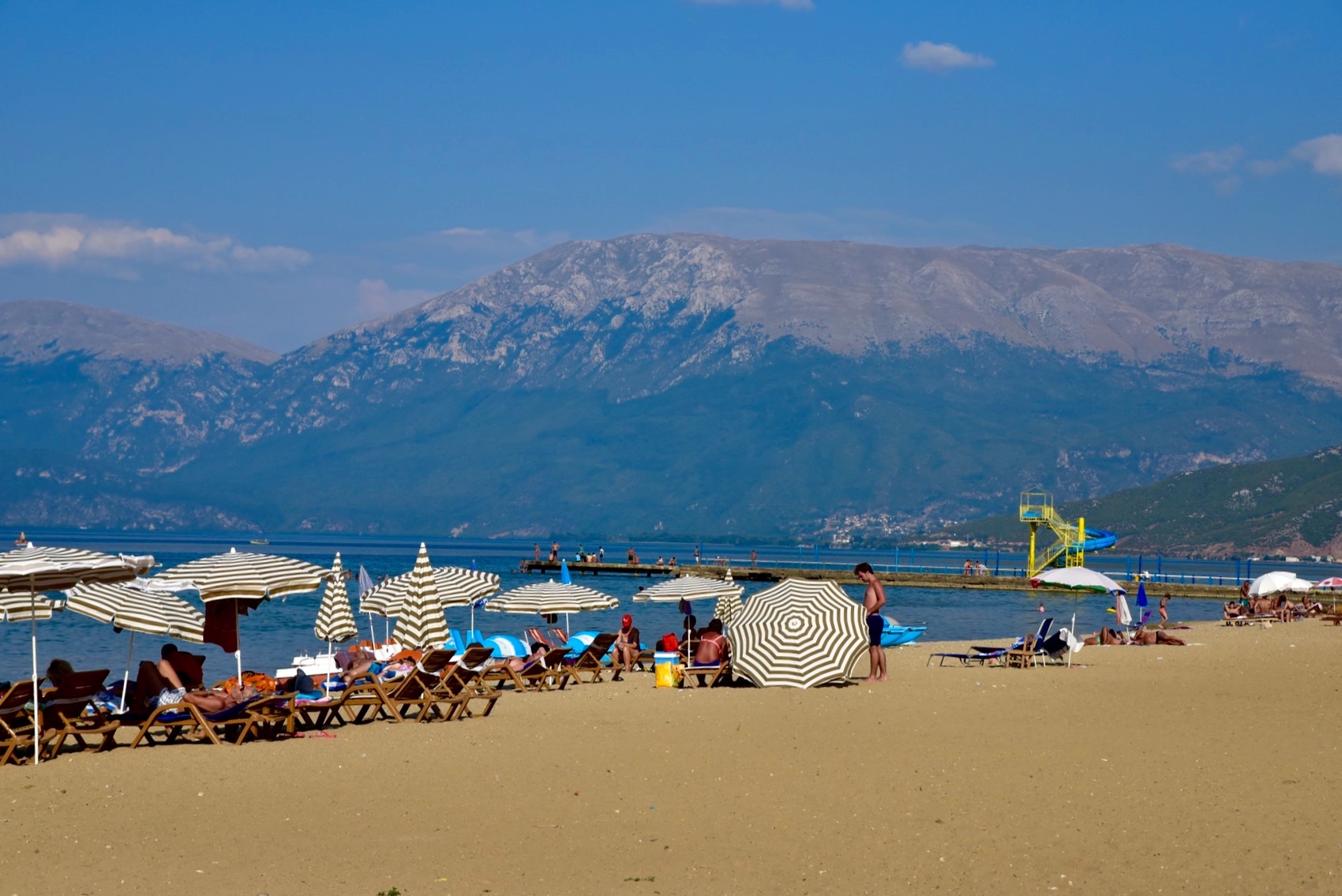 Pogradec/ Humb në zonën e plazhit një 12-vjeçare gjermane (Foto)