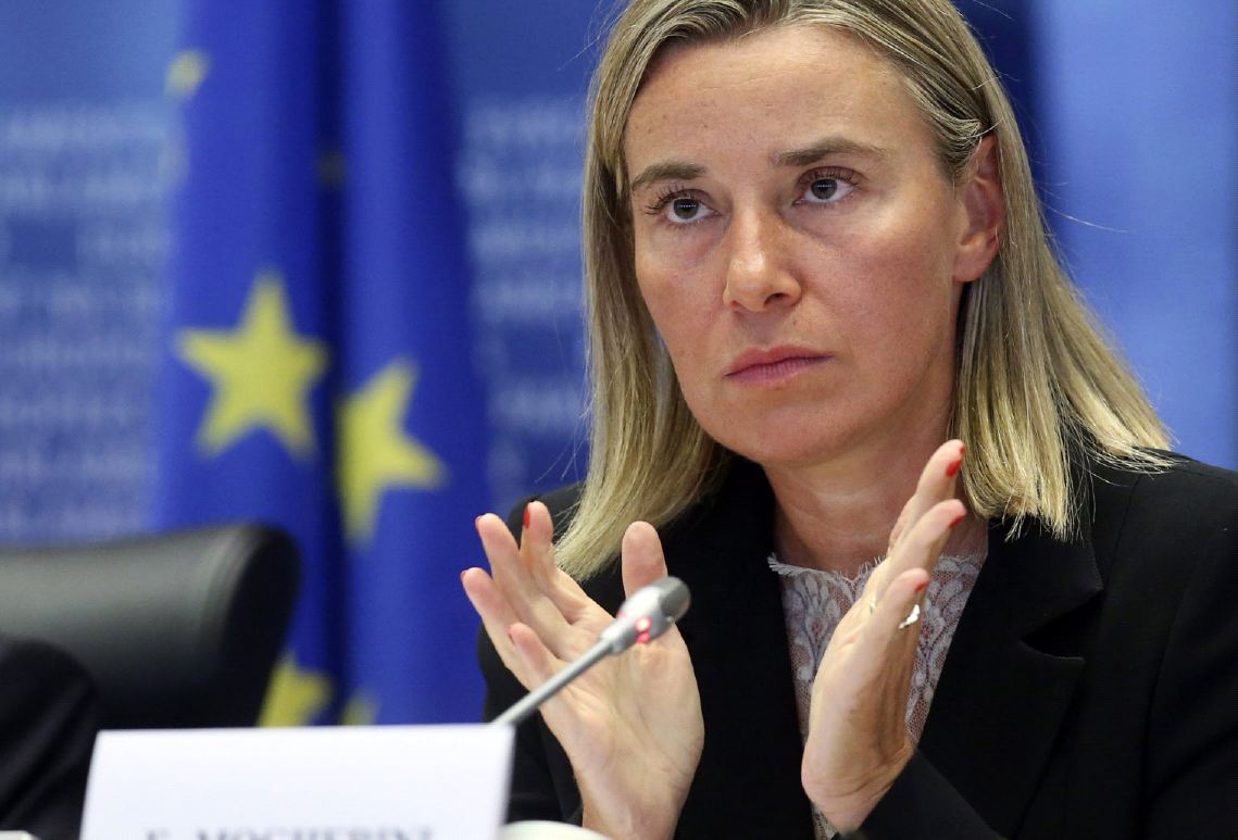 Përplasjet BE-SHBA, Mogherini: Injoroni Trumpin