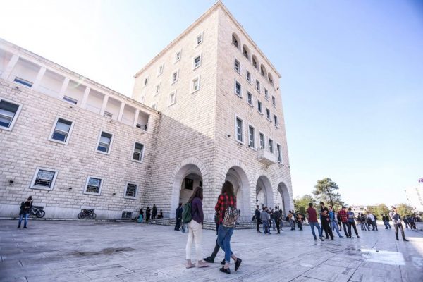 Përfundojnë aplikimet/ Rënie drastike e besushmërisë së universiteteve private: Vetëm 11,12% e studentëve preferojnë degët e tyre