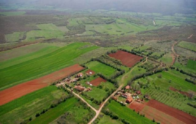 Tjetërsuan 6.8 ha tokë në Kurbin, pranga ish zyrtarëve të hipotekës dhe përfituesve