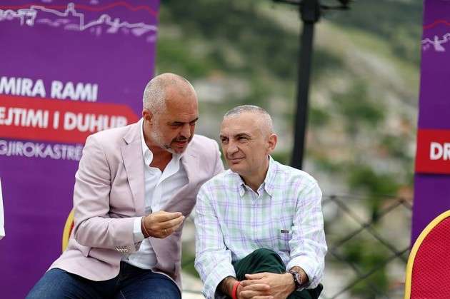 Skenari më i fundit, deputetët e PS plan për shkarkimin e Ilir Metës, nisin lëvizjet për “blerjen” e demokratëve