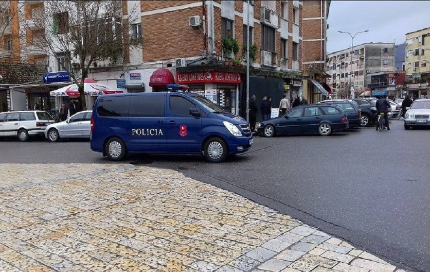 Plumb në kokë… kush është Fatos Ferracaku dhe lidhja e tij me biznesmenin Arjan Ferracaku