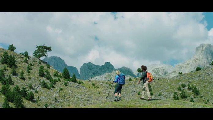 ”Xhevahir i Ballkanit”! Një kartolinë urimi nga Shqipëria turistike (Video)