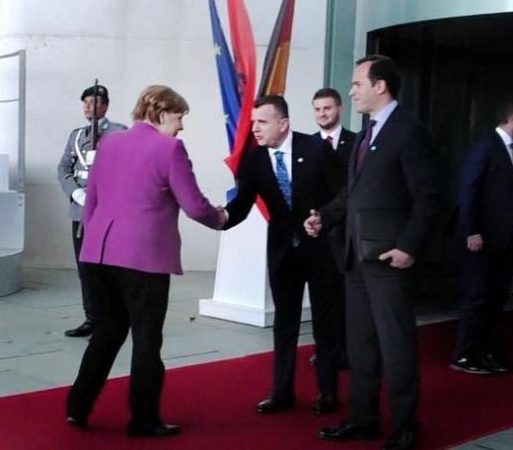 Largimi i Merkel: Ne shqiptarët i jemi mirënjohës!