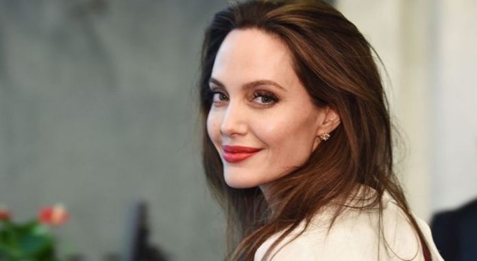 Heq dorë nga aktrimi?! Angelina Jolie do të bëhet politikane