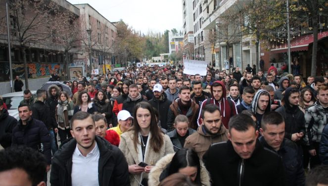 “Keni për të parë lemerira”, paralajmërimi i profesorit