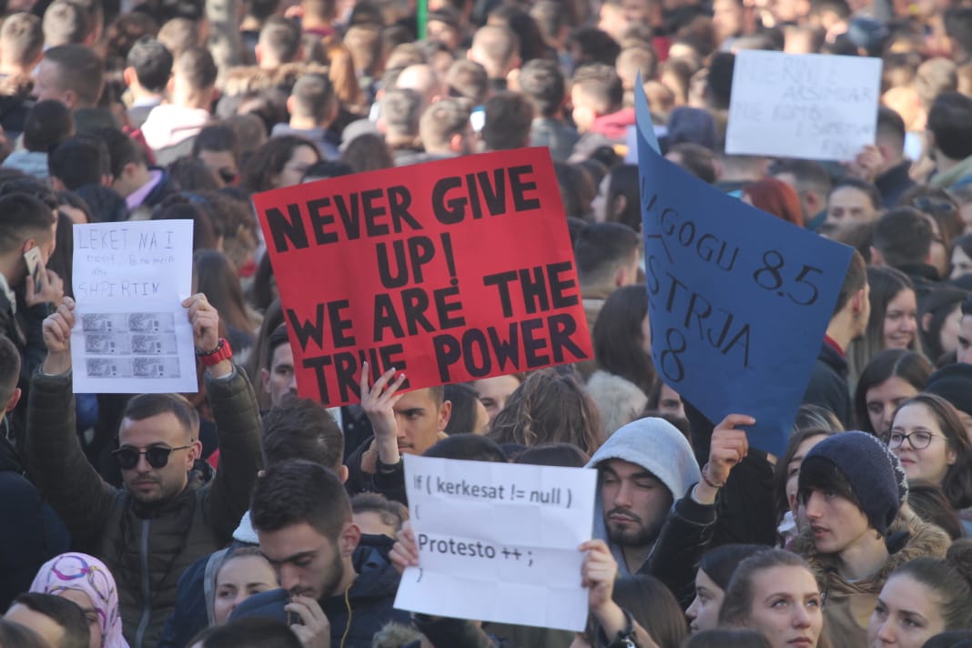 Rama i fton në takim, studentët: Refuzojmë çdo lloj propozimi pa plotësuar 4 kushtet!