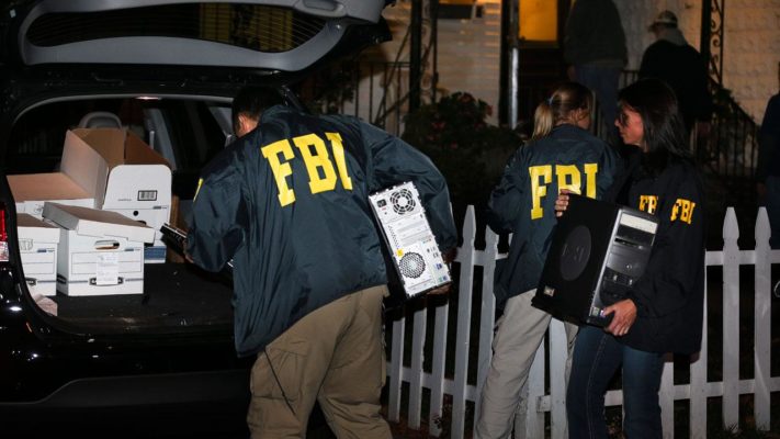 FBI-ja amerikane në aksion, pushtetarë e ish pushtetarë ‘të vd.ekur për së gjalli’