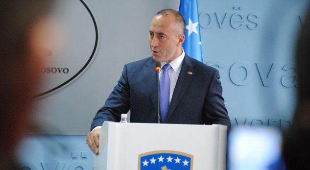 Haradinaj “reziston”! Nuk e heq taksën as pas takimit me ambasadorin amerikan