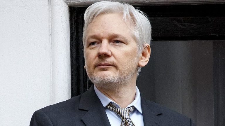 Arrestohet themeluesi i Wikileaks pas 7 vitesh brenda në Ambasadë!