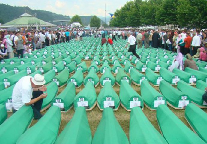 Hollanda na urren njësoj si 300 boshnjakët e Srebrenicës që u masakruan nga serbët e Mlladiçit