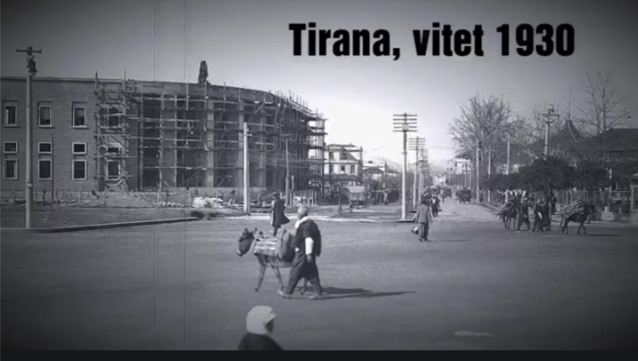 Video e rrallë e qendrës së Tiranës në mes të viteve 1930 që nuk duhet humbur