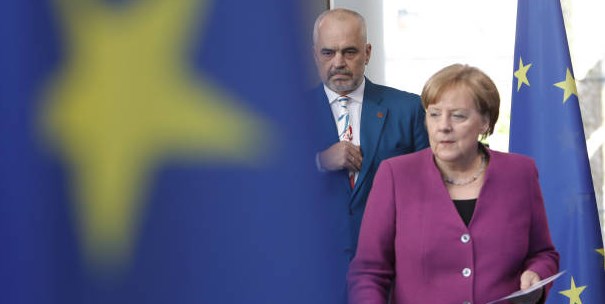 Zbardhet axhenda: Ja kur takohet Rama me Angela Merkel!