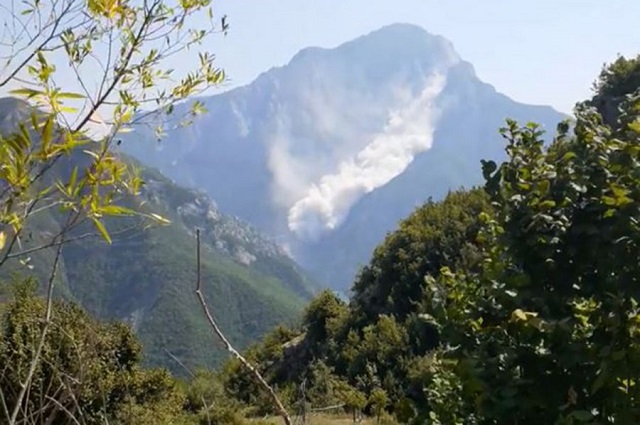 “Zot na ruj, e habitshme”! Pamje nga shkëputja e majës së malit në Tropojë