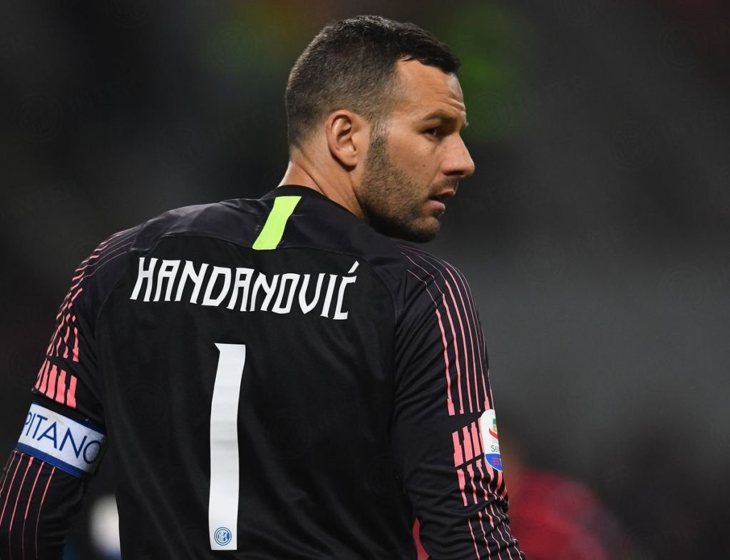 Handanovic shpëtonte Interin nga golat, por makina e tij “fluturoi me skifterët”