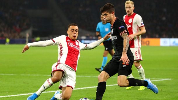 Mbrëmje magjike në Champions League: Dortmundi përmbys Interin, Chelsea barazim të çmendur me Ajax