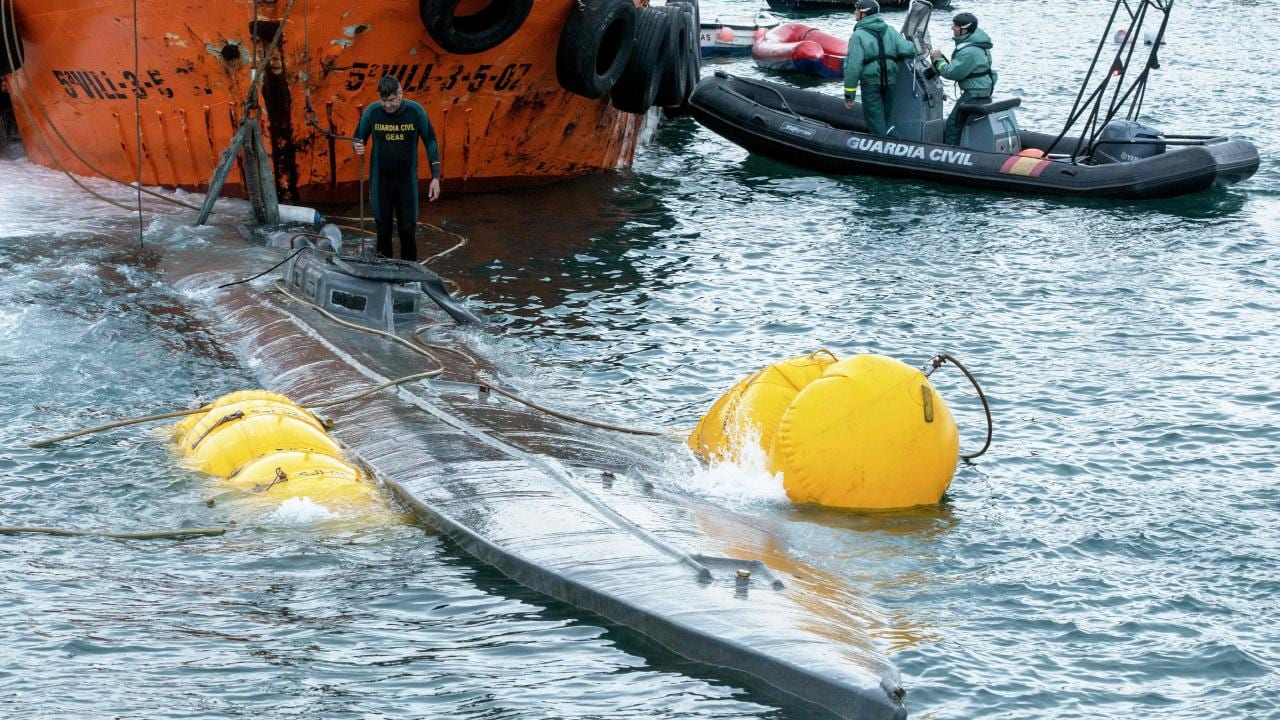 Tre shokë, një nëndetëse dhe 6 ton k.okainë! A.rrestohen ekuadorianët në brigjet e Spanjës