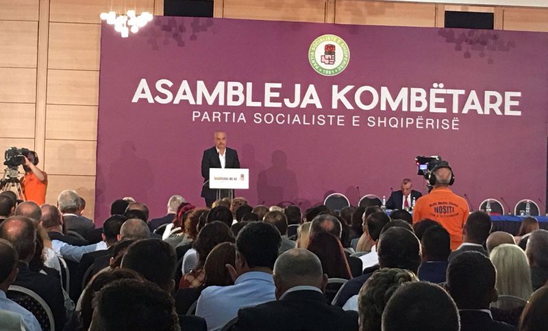 Asambleja pritet të sjellë rokadë në PS, Bushati, Xhafaj dhe Majko rrezikojnë largimin nga Kryesia, ministrat të gjithë në ankth