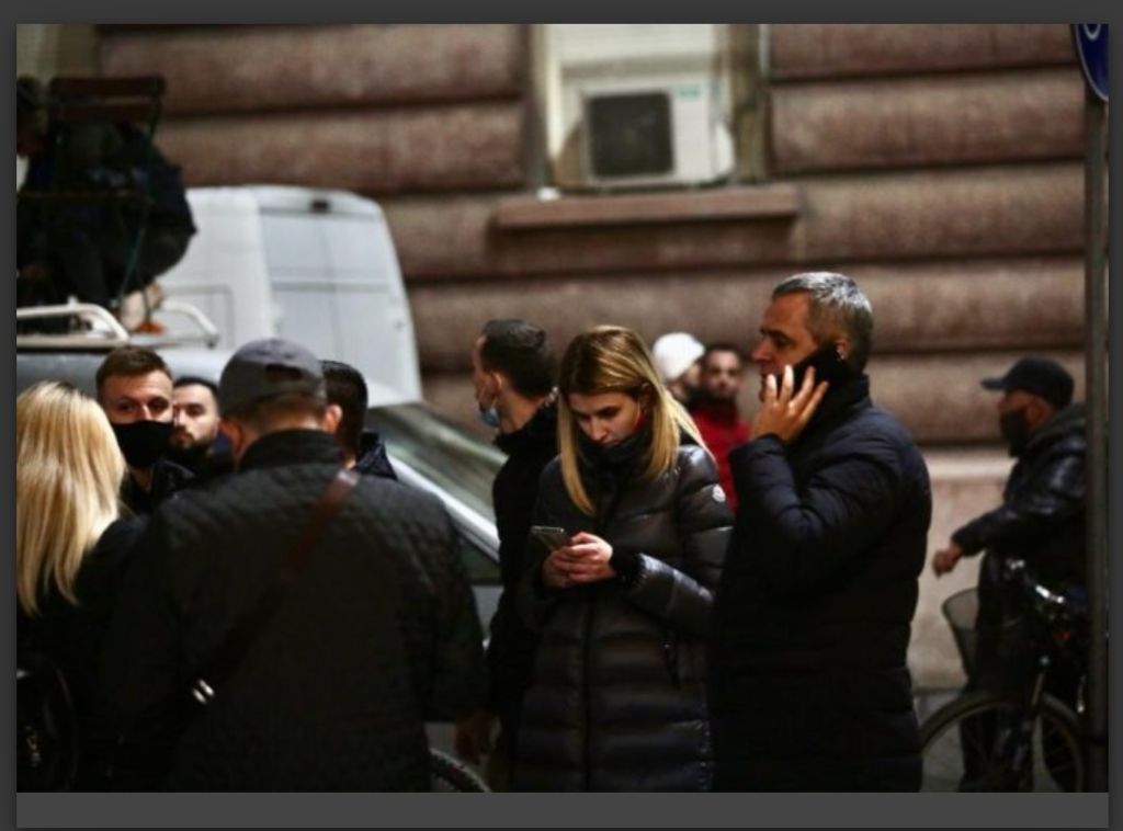 FOTO-LAJM/ Ish-deputetët e LSI shfaqen duke organizuar protestën e dhunshme të së dielës