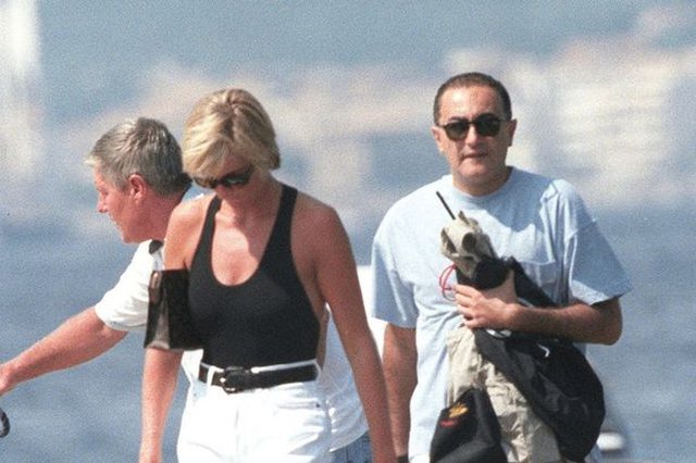 Zbardhet misteri! Publikohen pamjet e rralla të princeshës Diana me të dashurin Dodi Fayed: Cila ishte telefonata misterioze që mori një natë para aksidentit fatal?!