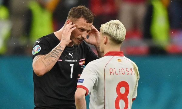 U pezullua nga UEFA për fyerje ndaj shqiptarëve të Maqedonisë së Veriut, Arnautovic kërkon sërish falje