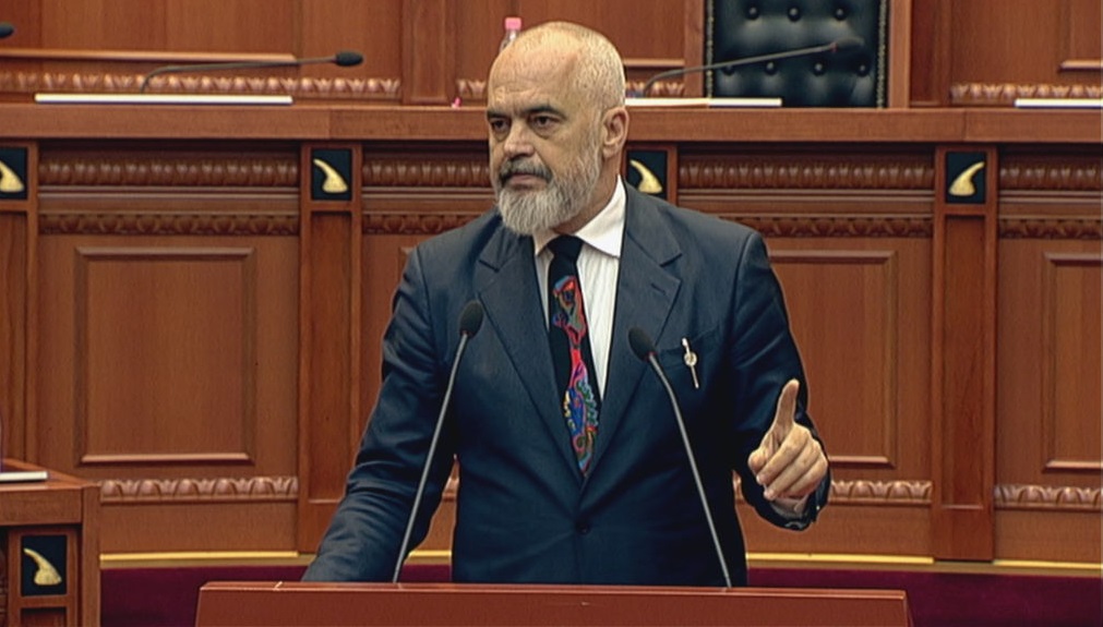 Edi Rama: Keqardhje për mikun e vjetër por Shqipëria s’mund ta mbajë në kurriz Ilir Metën duke u bërë gaz i botës