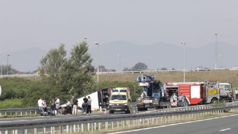 Arrestohet shoferi i autobusit të aksidentuar me 10 viktima! Mediat kroate zbulojnë dëshminë: Më zuri gjumi për një moment!