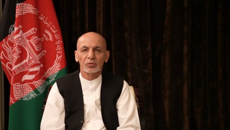 Ish-Presidenti Ashraf Ghaani parlajmëron rikthimin në Afganistan: U detyrova të largohem! Kur ika kisha vetëm rrobat e mia