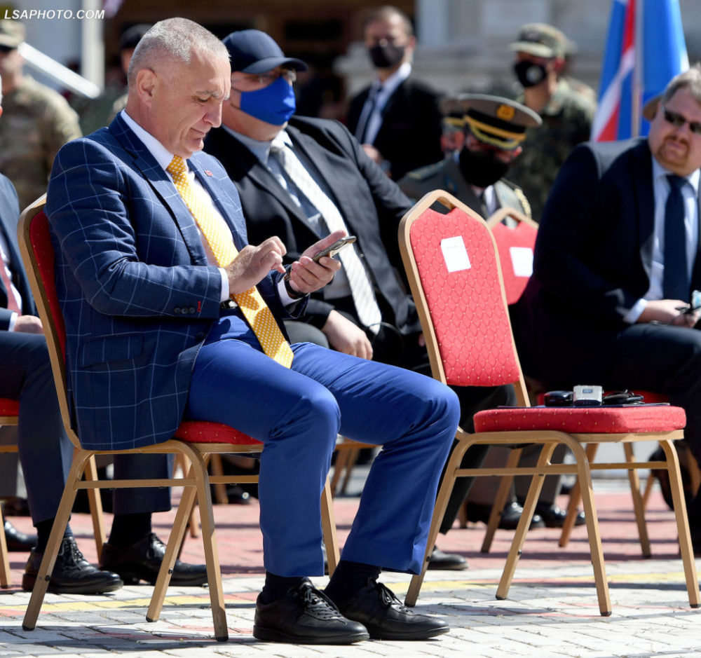 Nikoll Lesi i zhgënjyer nga miku i tij: Ilir Meta i merr të keqen Nanos e Ramës, është më keq edhe se Berisha. Me të s’bashkëpunohet më