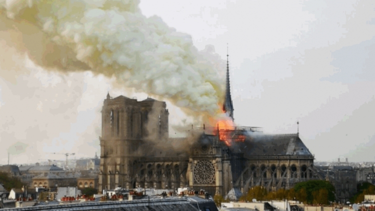 Katedralja “Notre-Dame” në Paris dy vite nga zjarri: Ja kur pritet të rihapet! (Video)