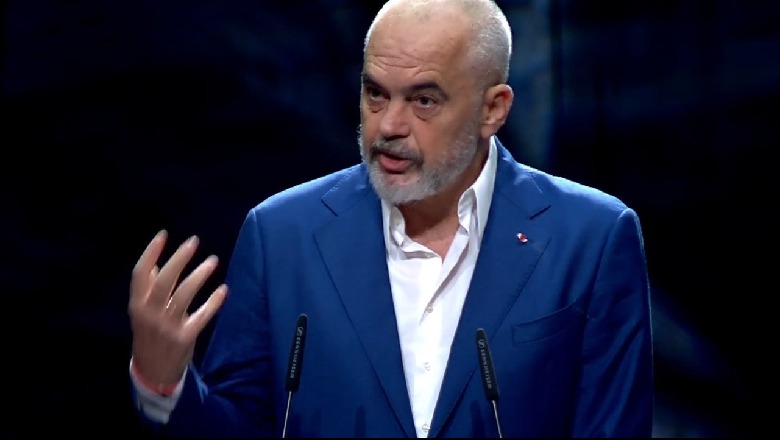 “Me padurim pres ngritjen e perdes së skenës”! Kryeministri Rama tregon si është transformuar Teatri Kombëtar i Operas dhe Baletit (Video)