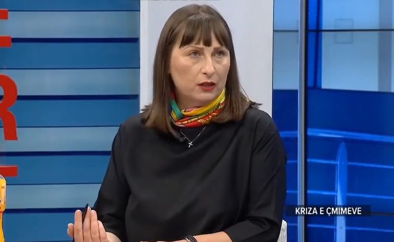 “Perla e radhës”! Ish funksionari i LSI nën hetim i publikon videon epike zv.ministres së Bujqësisë: Ka lopë 40 vjeçare që…