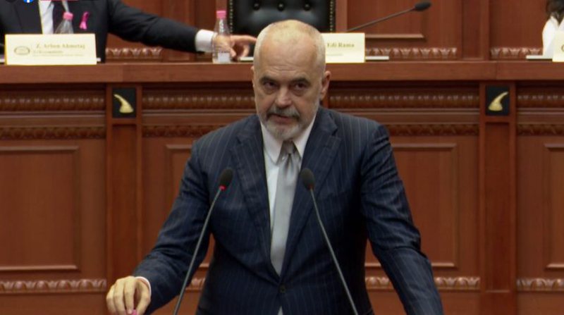 “Ti ke një jerm erotik që e shfryn këtu”! Edi Rama sfidon publikisht Lulzim Bashën: Po je origjinal, ndoshta mund të jesh gati për bashkëqeverisje!