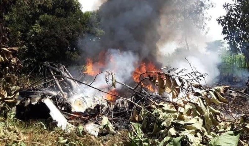 Tragjedi ajrore/ Avioni rrëzohet sapo ngrihet nga aeroporti, humbin jetën të gjithë personat që ishin në bord